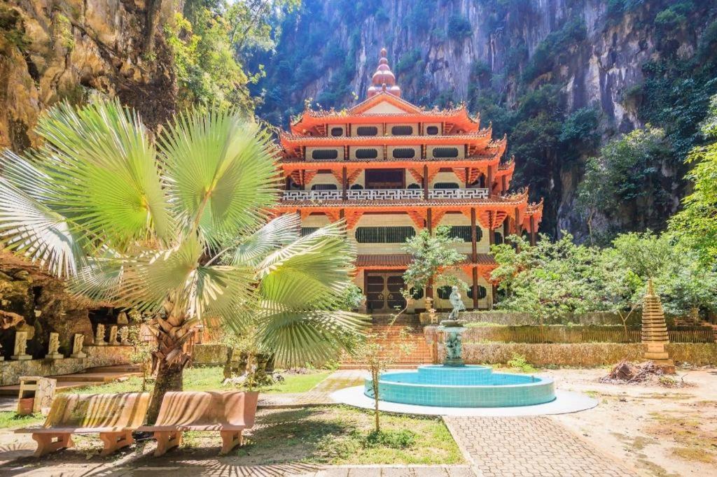 Mornington Hotel Medan איפוה מראה חיצוני תמונה