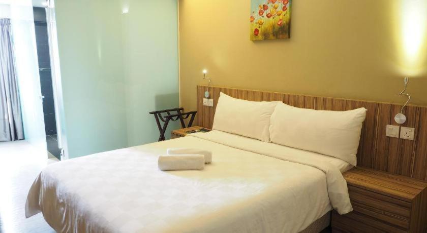 Mornington Hotel Medan איפוה מראה חיצוני תמונה