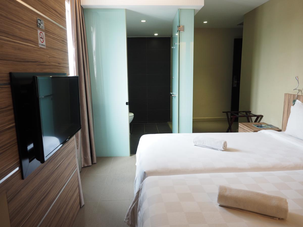 Mornington Hotel Medan איפוה מראה חיצוני תמונה